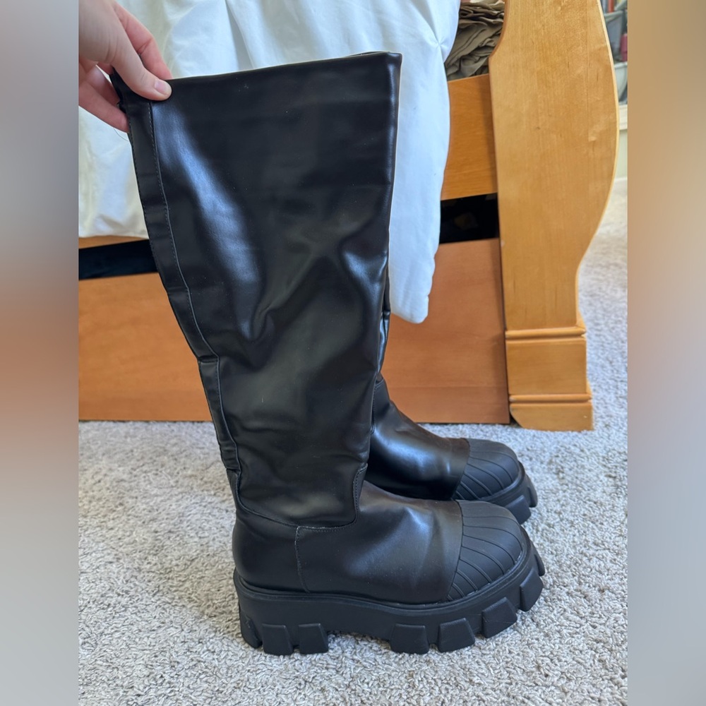 Sleek Black Over the Knee Women's Boots